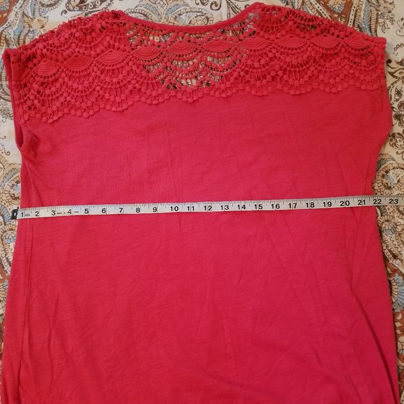 Solid Color Top - Picture 3 of 3